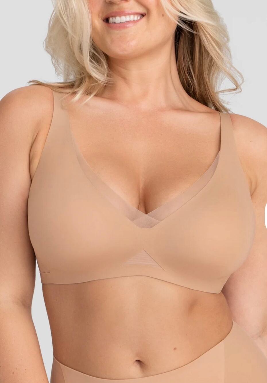 Honeylove Plus CrossOver V-Neck No Wire Bra in Sand Size 3X
